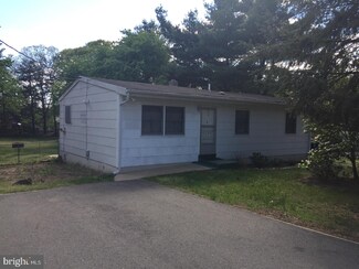 2514 Creek Rd, Hainesport, NJ 08036
