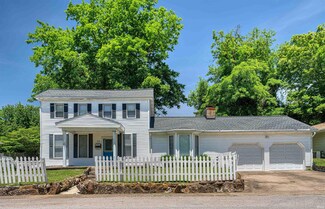 426 W Main St, Newburgh, IN 47630