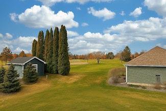 2924 Lavender Pkwy, Faribault, MN 55021