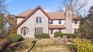30 Vernon Dr, Pittsburgh, PA 15228