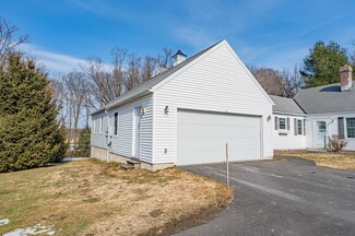 16 Wildersburg Common, Barre, VT 05641