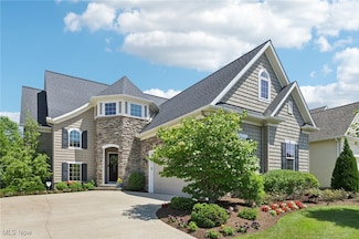 250 Eagle Point Dr, Cleveland, OH 44124