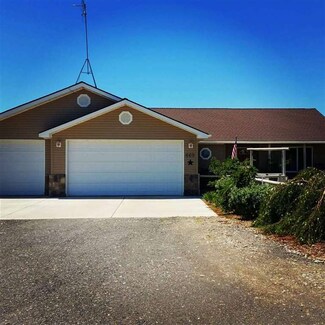 569 Riverview Dr, Gooding, ID 83330