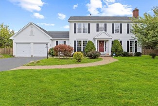 1231 Lake Walk, Webster, NY 14580