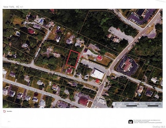 8 Tannery Ln, Woodbury, NY 10930