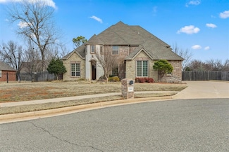 2808 Roxburgh Ct, Edmond, OK 73013