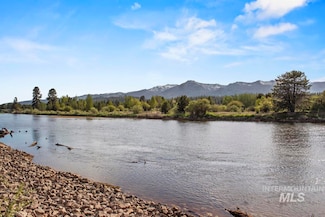 L15 B1 Warren Dr, Cascade, ID 83611