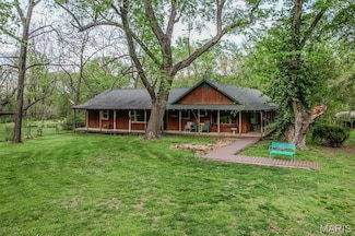 30998 Hutchison Rd, Lebanon, MO 65536