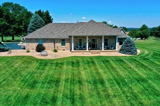 31 Cranberry Dr, Stuarts Draft, VA 24477