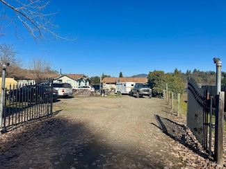 8029 Uva Dr, Redwood Valley, CA 95470