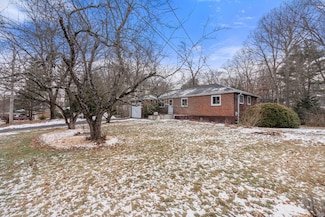 20 Livoli Rd, Framingham, MA 01701