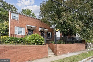 3605 25th St S, Arlington, VA 22206