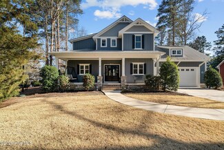 43 Lakeview Dr, Whispering Pines, NC 28327
