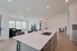 7526 Barkstone Ln, Booth, TX 77469
