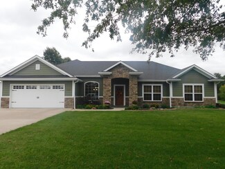 516 N Fairgrounds Rd, Sturgeon, MO 65284