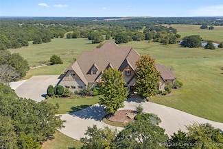 810 Gene Autry Rd, Ardmore, OK 73401