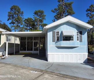 1074 Front St Unit 17, Welaka, FL 32193