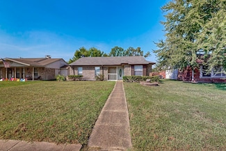 707 Shadybrook Ln, Seagoville, TX 75159