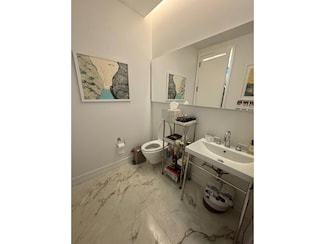 200 E 59th St Unit 8B, New York, NY 10022