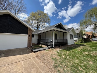 2145 S Todd Ave, Springfield, MO 65807