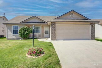 815 S Pawnee Ave, Emmett, ID 83617