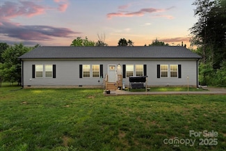 113 Robinette Ln, Statesville, NC 28625