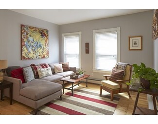 14 Union St Unit 2, Cambridge, MA 02139
