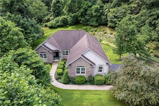 229 Shaw Ct, New Alexandria, PA 15670
