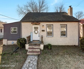 3111 Clearview St, Knoxville, TN 37917