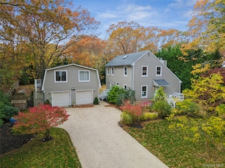 33 Whalers Dr, Sag Harbor, NY 11963