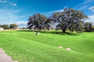 327 Cavalry Trail Dr, Rosharon, TX 77583