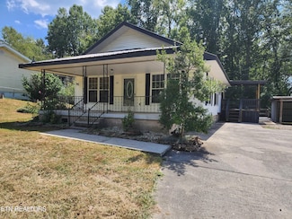 458 Slaven Ln, Oneida, TN 37841