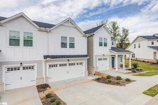66 Galley Ln, Greenville, SC 29607