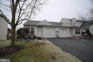 6268 Spring Knoll Dr, Harrisburg, PA 17111