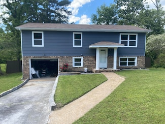4060 E Freedom Cir, Ooltewah, TN 37363