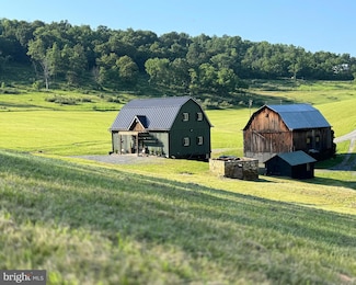 347 Meadow Valley Place, Carpendale, WV 26753