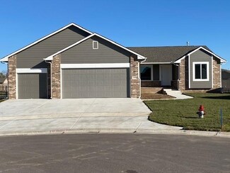 10567 Sondra Ct, Maize, KS 67101