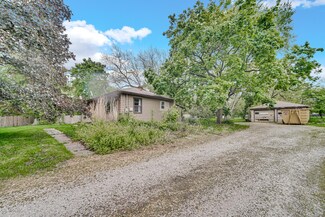 226 W Us Highway 30, Valparaiso, IN 46385