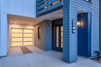 1108 Foster Rd, Napa, CA 94558