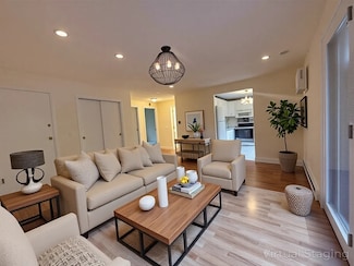 8A Mayberry Dr Unit 3, Westborough, MA 01581