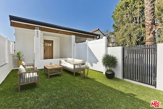 843 N Formosa Ave, Los Angeles, CA 90046