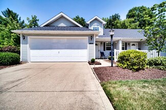 30390 Sugar Sand Ln Unit 24A, North Olmsted, OH 44070
