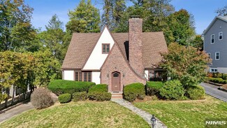 10 Randolph Place, Verona, NJ 07044