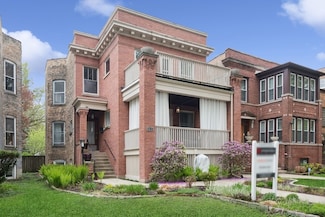 1835 W Lunt Ave, Chicago, IL 60626