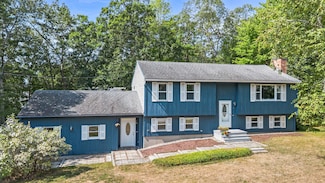 10 Great Hill Dr, Newmarket, NH 03857