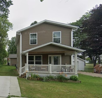 302 N Peach Ave, Marshfield, WI 54449