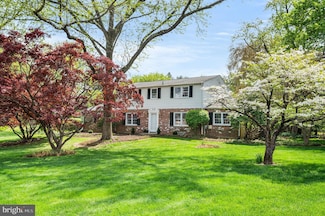 26 Hickory Ln, Malvern, PA 19355