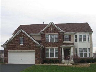 708 Mayfield Ct, Naperville, IL 60565
