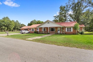 140 Myrtle St, Taylorsville, MS 39168