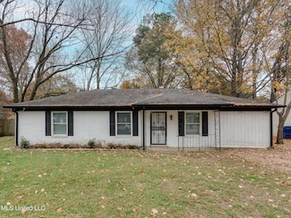 2935 Briarwood Dr, Horn Lake, MS 38637